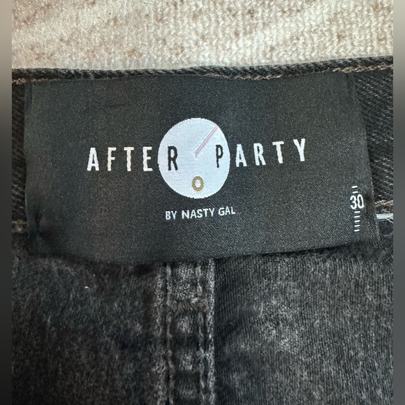 After Party Leather Flame Levi's 505 Jeans woman’s Sz 30 High Rise Vintage - Picture 6 of 11